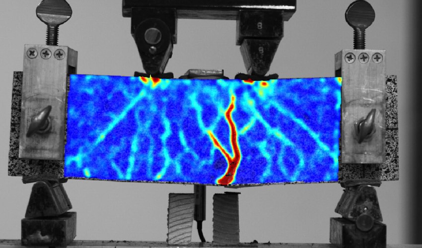 Reinforcing concrete with 3D printed polymer lattices