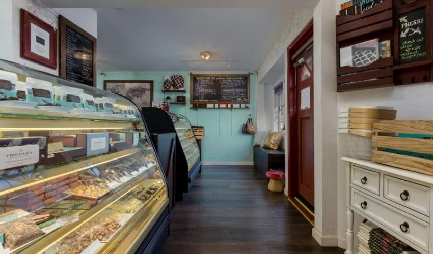 Hawaiian Students 3D Print Molds for Local Chocolate Shop
