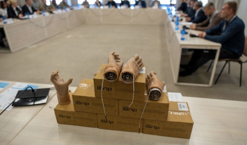 350 Prosthetic Hands Donated to Ukrainian War Victims