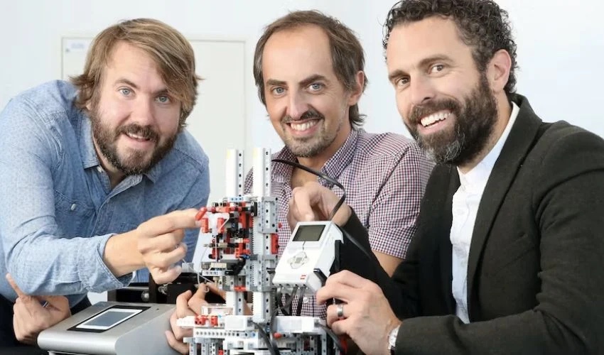 A LEGO 3D Bioprinter Could Make Biomedical Research More Accesible