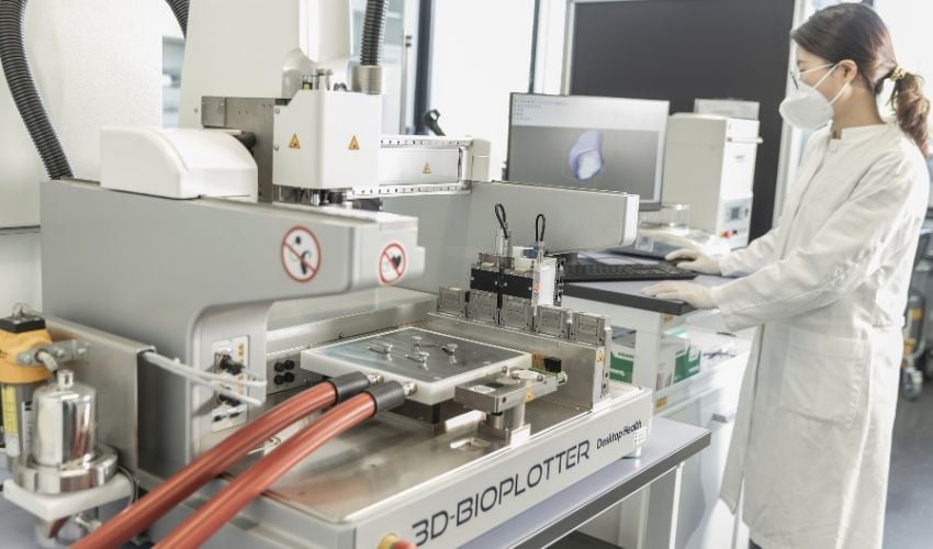 Desktop Health Successfully Installs 3D Printed Custom Ear Implant