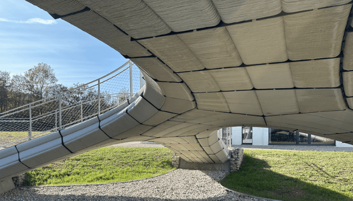 Circular construction methods, including 3D printing, can reduce the use of materials by 50%. Such is the case with Phoenix