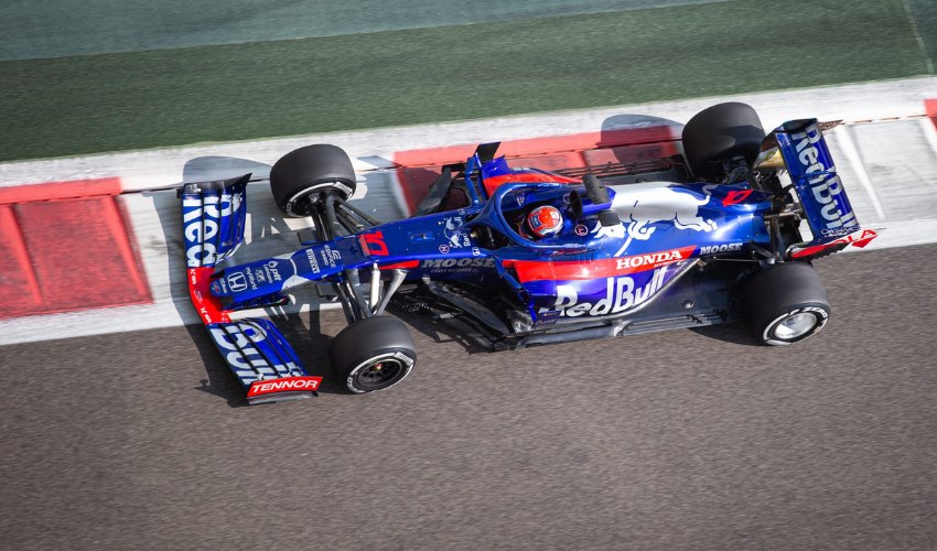 Visa Cash App RB Partners With ROBOZE for 3D Printing Innovation in F1