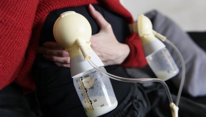 Many mothers have problems breastfeeding, yet the issue has not received much scientific attention to date (Image: Blick)