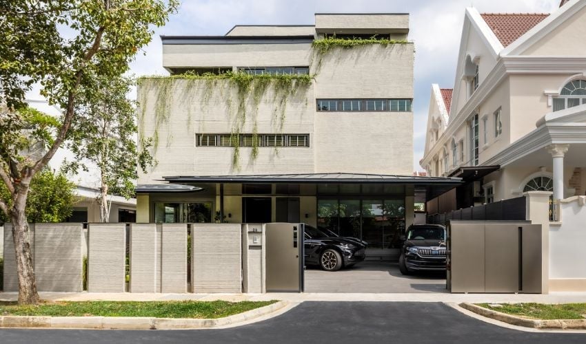 The QR3D House: Four Floors of Futuristic Design