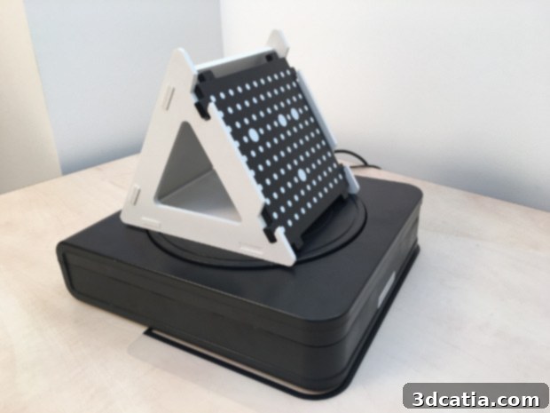EinScan-S calibration template on rotary table