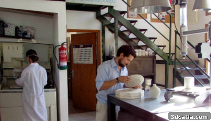 Martí Baltà in a ceramic 3D printing workshop.