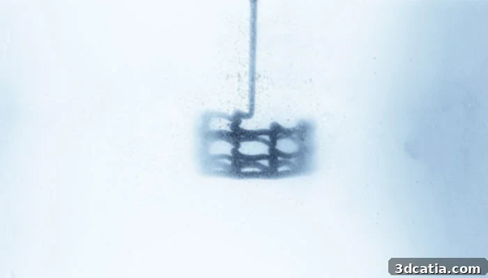 A robot extruding concrete into Soliquid's gel matrix