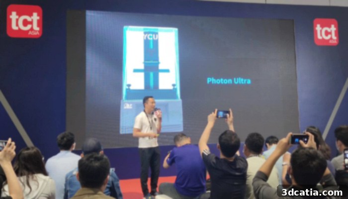 Anycubic’s vice president James Ouyang introduced new products at TCT Show (PRNewsfoto/Anycubic)