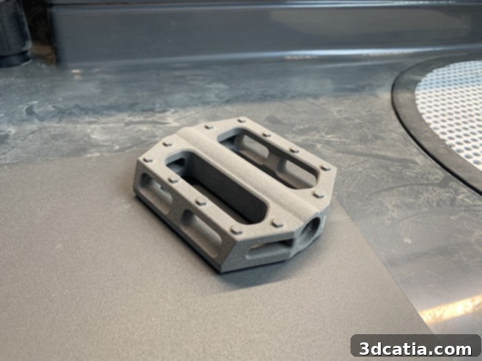 Formlabs Fuse 1 3D printed foldable suitcase sample