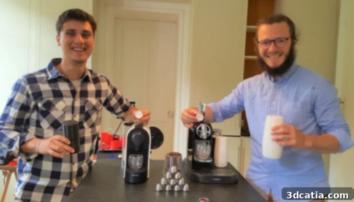 Jean de Boisredon and Hugo Louvet, founders of Caps Me, holding a Capsulette.
