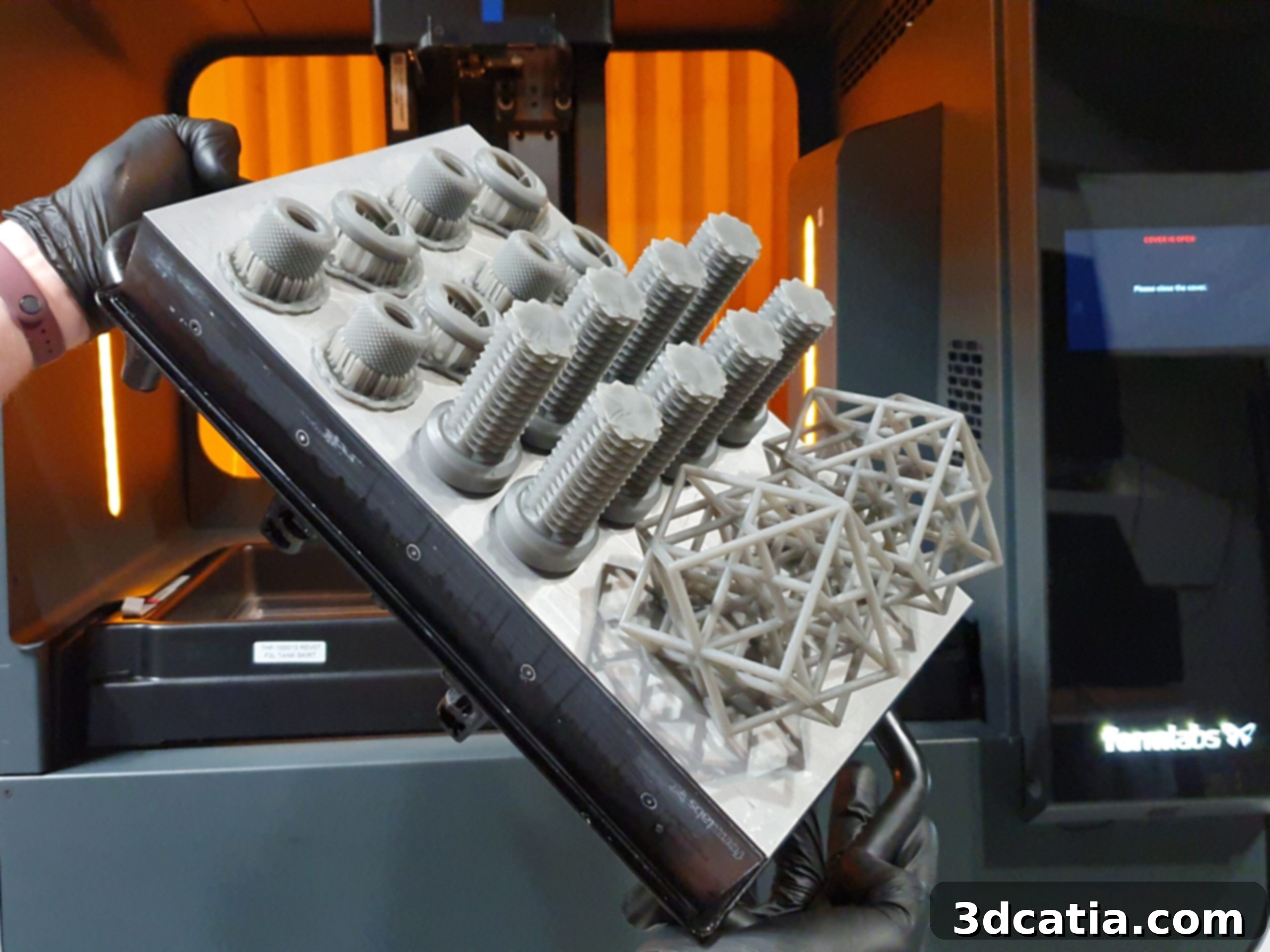 The Form 3L's large build plate allows simultaneous production of multiple small parts.
