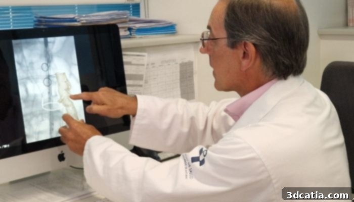 Dr. Manuel Alonso from the Angiology and Vascular Surgery Department at the Central University Hospital of Asturias (HUCA)